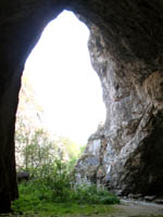 Капова пещера, Портал